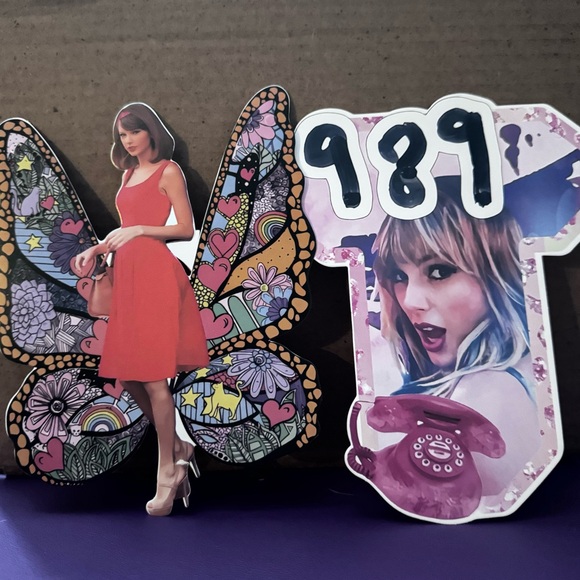 NWT Taylor Swift Party Supply Pack! - Picture 3 of 6
